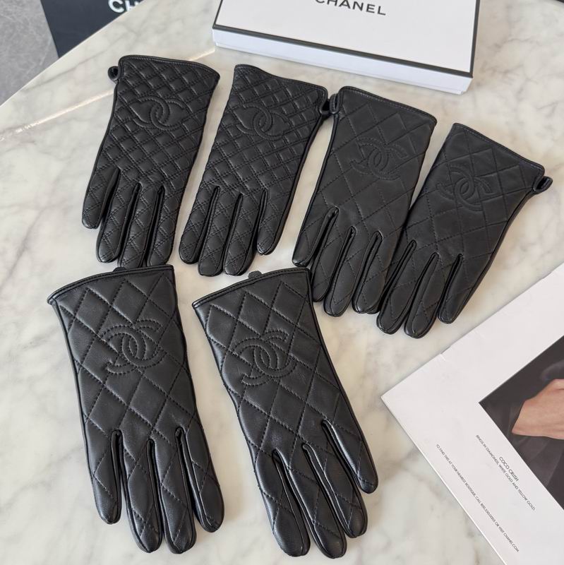 Chanel Gloves M L 110509